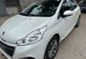 Autos - Peugeot 208 2016 Nafta 30000Km - En Venta