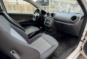 Autos - Volkswagen gol trend pack 1 2013 GNC  - En Venta