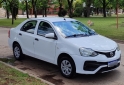 Autos - Toyota Etios 2018 Nafta 110000Km - En Venta