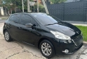 Autos - Peugeot 208 1.6 touchscreen permu 2015 Nafta 98000Km - En Venta