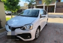 Autos - Toyota Etios 2017 Nafta 150000Km - En Venta