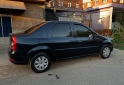 Autos - Renault Logan 2013 GNC 230000Km - En Venta