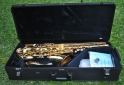 Instrumentos Musicales - VENDO SAXOFON TENOR  YAMAHA YTS 62 CON ACCESORIOS -PROFESIONAL- - En Venta