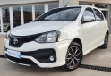 Autos - Toyota ETIOS XLS 2019 Nafta 54000Km - En Venta