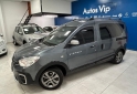 Utilitarios - Renault KANGOO STEPWAY 2019 Nafta 82000Km - En Venta