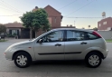 Autos - Ford Focus 2001 Nafta 232500Km - En Venta