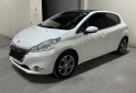 Autos - Peugeot 208 2015 Nafta 156000Km - En Venta