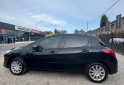 Autos - Peugeot 308 Allure con Navegador 2015 Nafta 125000Km - En Venta