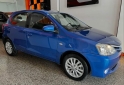 Autos - Toyota ETIOS XLS 2014 Nafta 87000Km - En Venta