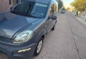 Utilitarios - Renault Kangoo 2015 Diesel 100000Km - En Venta