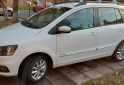 Autos - Volkswagen SURAN HIGHLINE 2015 Nafta 107000Km - En Venta