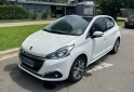 Autos - Peugeot 208 feline 2018 Nafta 75000Km - En Venta