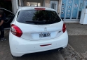 Autos - Peugeot 208 Feline 2015 Nafta 105000Km - En Venta