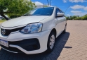 Autos - Toyota Etios xs 5p Mt6 2017 Nafta 112000Km - En Venta