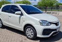 Autos - Toyota Etios xs 5p Mt6 2017 Nafta 112000Km - En Venta