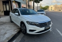 Autos - Volkswagen Vento Highline 2019 Nafta 70000Km - En Venta