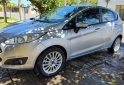 Autos - Ford Fiesta kinetic 2015 Nafta 120000Km - En Venta