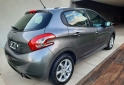 Autos - Peugeot 208 2014 Nafta 100000Km - En Venta