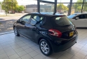 Autos - Peugeot 208 2014 Nafta 129000Km - En Venta