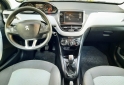 Autos - Peugeot 208 2015 Nafta 100000Km - En Venta