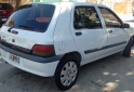 Autos - Renault Clio 2000 Diesel 217000Km - En Venta