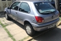 Autos - Ford FIESTA LX 1999 Nafta 142000Km - En Venta