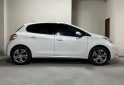 Autos - Peugeot 208 2015 Nafta 156000Km - En Venta