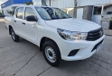 Camionetas - Toyota Hilux Dx Pack 4x4 2023 Diesel 2630Km - En Venta