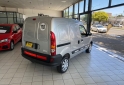 Utilitarios - Renault Kangoo 2010 Diesel 98000Km - En Venta