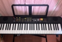 Instrumentos Musicales - Teclado YAMAHA PSR-F52 - En Venta