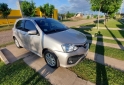 Autos - Toyota Etios XLS 2017 Nafta 99000Km - En Venta