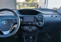 Autos - Toyota Etios XLS 2017 Nafta 99000Km - En Venta