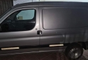 Utilitarios - Peugeot Partner furgon HDI 2013 2013 Diesel 155000Km - En Venta