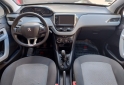 Autos - Peugeot 208 Allure Touch 2015 Nafta 101500Km - En Venta