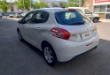 Autos - Peugeot 208 Allure Touch 2015 Nafta 101500Km - En Venta