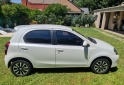 Autos - Toyota Etios Platinum 5P 2016 Nafta 62000Km - En Venta