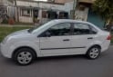 Autos - Ford Fiesta max 2008 Nafta 220000Km - En Venta