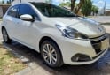 Autos - Peugeot 208 2017 Nafta 72000Km - En Venta