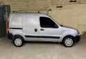 Utilitarios - Renault Kangoo 2015 Nafta 80000Km - En Venta