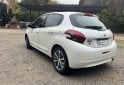 Autos - Peugeot 208 2019 Nafta 58000Km - En Venta