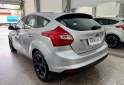 Autos - Ford Focus Titanium 5P 2014 Nafta 140000Km - En Venta