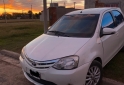 Autos - Toyota Etios 2015 Nafta 143000Km - En Venta