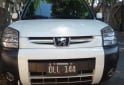 Utilitarios - Peugeot Partner 2014 Diesel 93000Km - En Venta