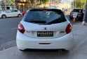 Autos - Peugeot 208 2017 Nafta 98130Km - En Venta