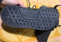 Indumentaria - Vendo zapatillas adidas - En Venta