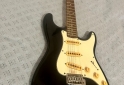 Instrumentos Musicales - Guitarra Squier II Stratocaster de Fender - En Venta