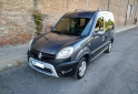 Utilitarios - Renault Kangoo stepway 2016 GNC 120000Km - En Venta