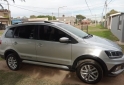 Autos - Volkswagen Suran cross 2015 Nafta 85000Km - En Venta