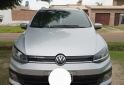 Autos - Volkswagen Suran cross 2015 Nafta 85000Km - En Venta