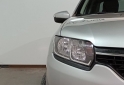 Autos - Renault LOGAN PRIVILEGE 2015 Nafta 48300Km - En Venta